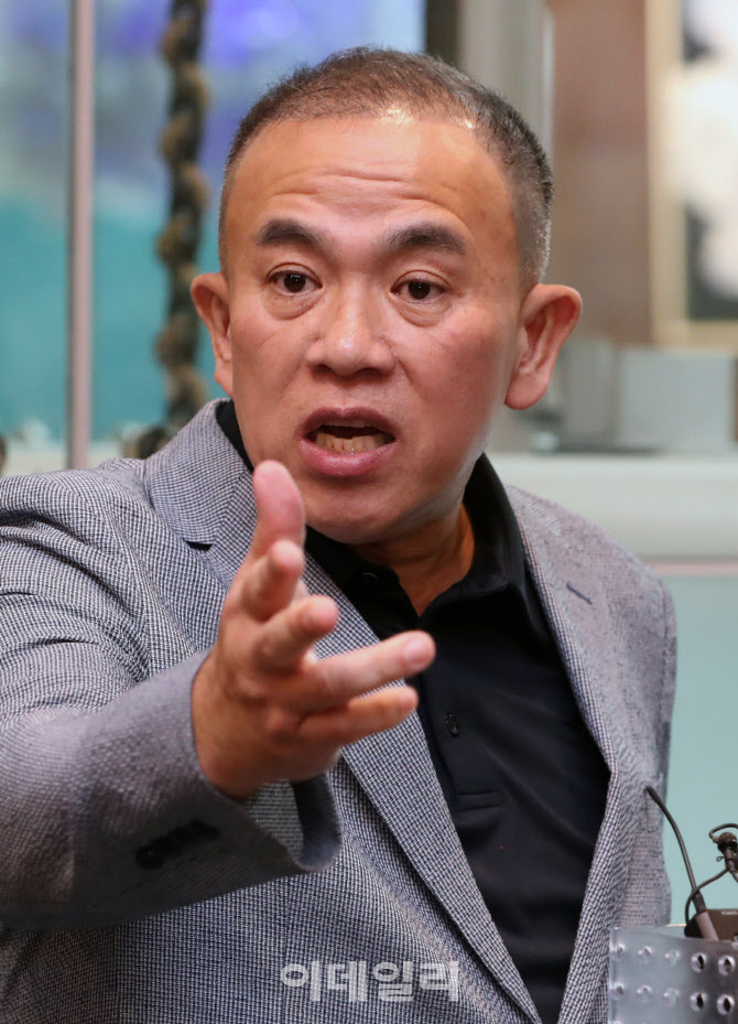 [포토] 명태균, 국정감사 출석 전 기자브리핑