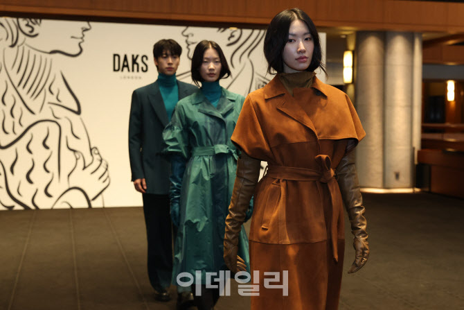[포토]'닥스' 2025 FW 시즌 런웨이