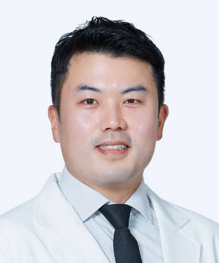 [전문의 칼럼] 골다공증과 고관절 골절, 겨울이 온다