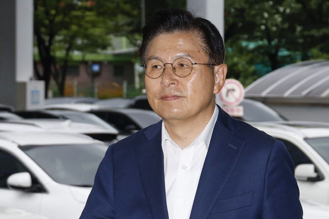 특검, '내란선동 피고발' 황교안 전 국무총리 압수수색