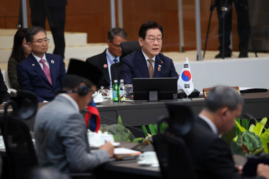 李대통령, 아세안에 호소…"위기 속에서 접점 높여가자"(종합)