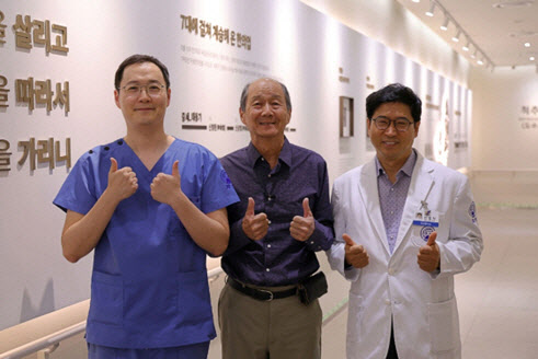 자생한방병원, 해외거주 애국지사 후손 초청해 의료지원