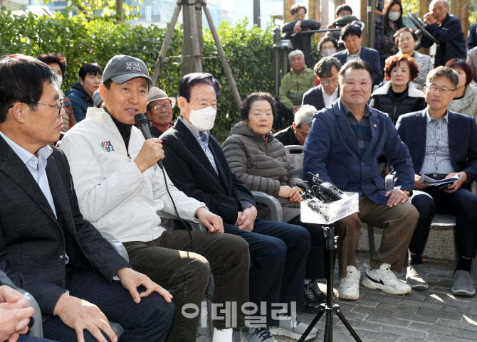 [포토] 오세훈 시장, 가리봉2구역 주민간담회