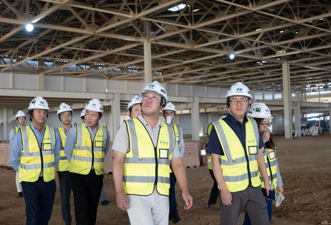 빈 살만 만난 정의선…사우디와 모빌리티 협력 `급가속`