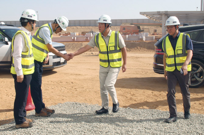 빈 살만 만난 정의선…사우디와 모빌리티 협력 `급가속`