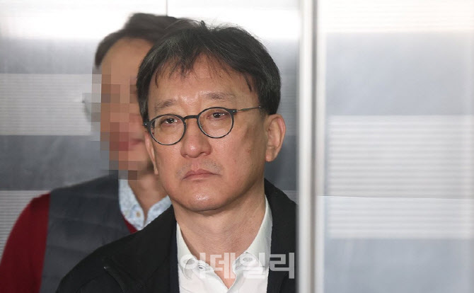'위증·수사 지연' 송창진, 특검 출석…"사실대로 말씀"