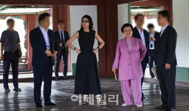 특검, '종묘 차담회' 신수진 피의자 소환…문화계 수사 확대