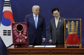韓 핵잠수함·탈원전 파장은…오늘 원전 토론회