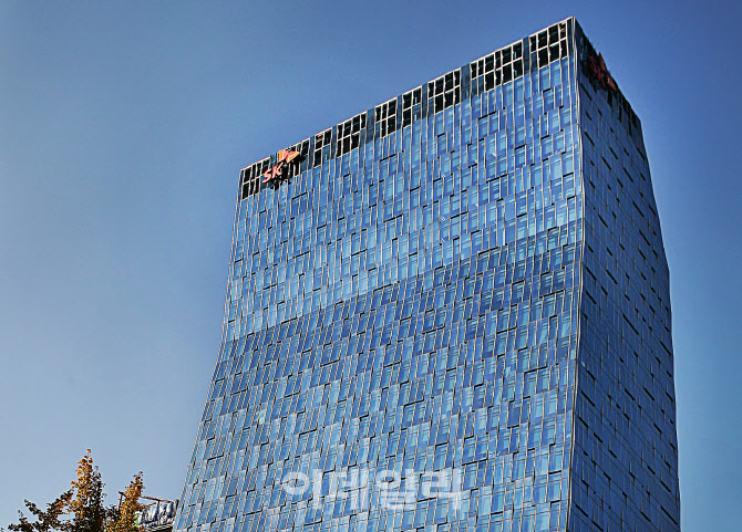 SKT "울산 AI 데이터센터 2027년 말 수익…서울 구로에 신규 설치"[컨콜]