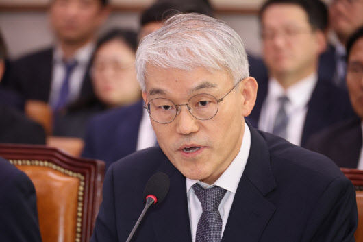 대법원장 결론 내면 대법관들 따른다?...대법 "있을 수 없어"