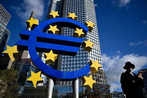 ECB, 3연속 금리 동결…”물가 안정·경기 회복 흐름”