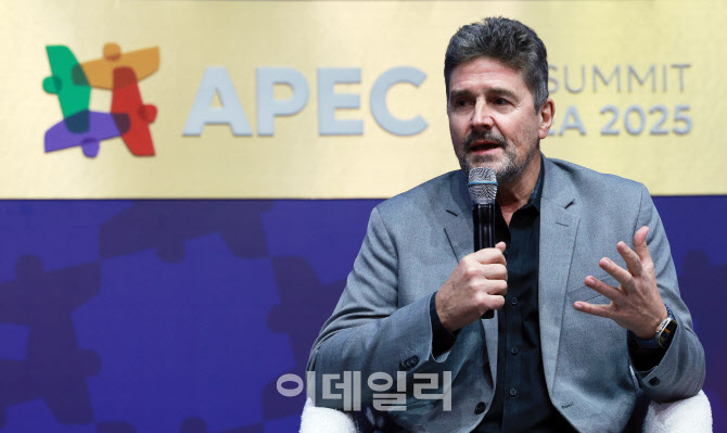 [포토]'발언하는 울리 호만 마이크로소프트 부사장'