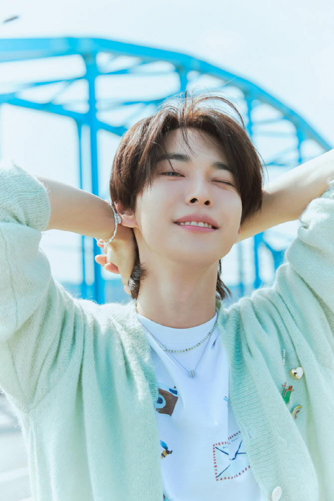 NCT 도영, 1억 기부 쾌척… 아동 교육환경 개선 지원