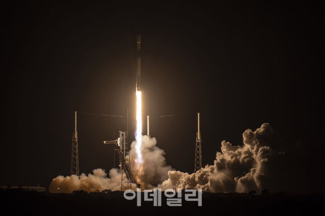 軍 정찰위성 5호기 내달 2일 발사…3축체계 '킬체인' 강화