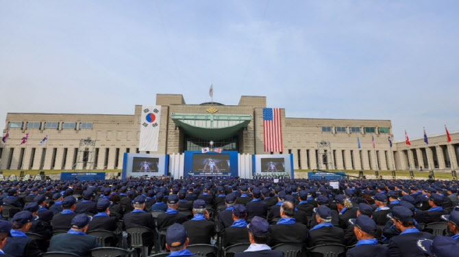 대한민국군가합창단, '제75주년 장진호 추모행사' 대미 장식