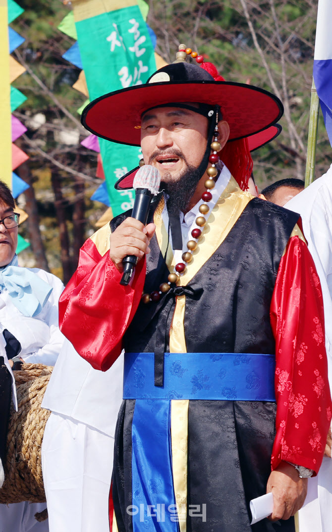 [포토] 이충우 여주시장, 여주오곡나루축제 인사말