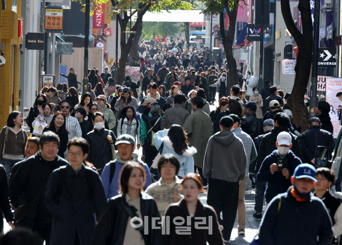 [포토]코리아 그랜드 페스티벌 첫 주말, 북적이는 명동거리