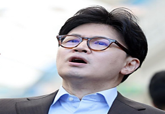 한동훈 “민노총, ‘새벽배송’ 말 쓰면 고소고발? 말장난 그만”