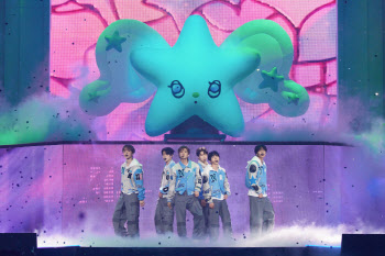 '네오청량'에서 '어른美'까지… NCT 위시, 한계란 없다