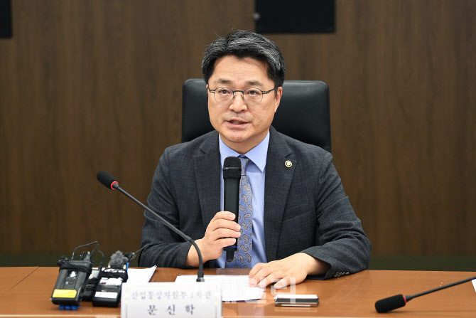 산업차관 “NDC 협의 막바지…기후대응과 산업경쟁력 조화가 핵심”