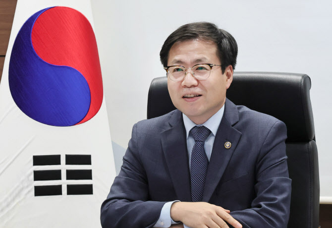 통상본부장, 美코리아소사이어티 회장과 한미 협력방안 모색
