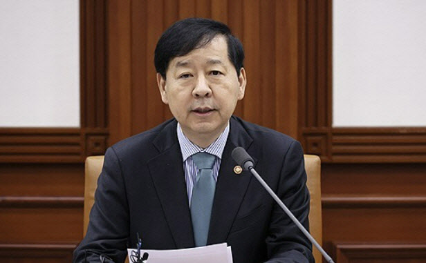 구윤철 “기상 여건 악화…김장철 장바구니 물가안정 총력”