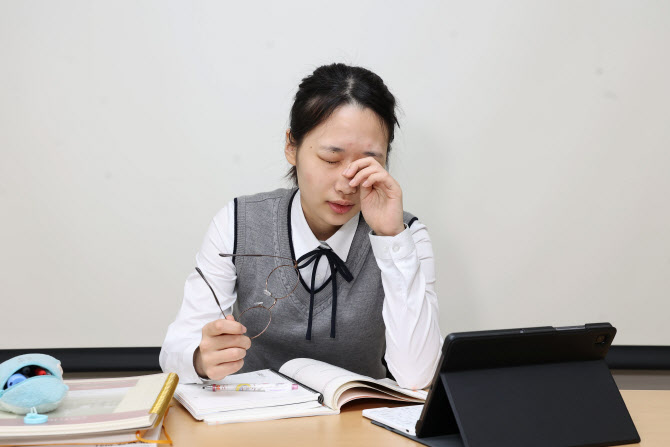 수험생, 눈 건강 유지할 수 있는 생활습관 실천 중요