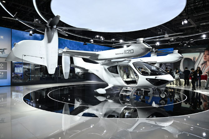 중국 최대 수입박람회 개막 “다자무역체제 개혁·개선하자”