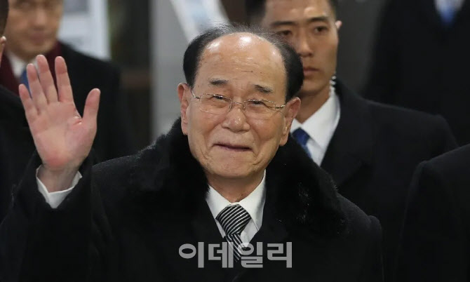 김정은 참석한 가운데 北 외교원로 김영남 영결식