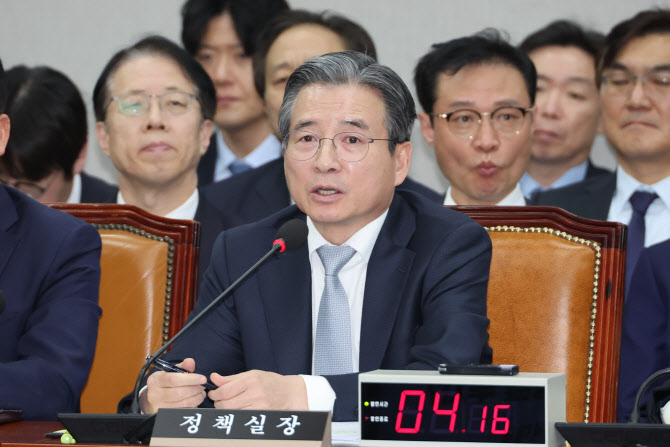 김용범 “상업적 합리성 조항 MOU 제1조에 넣었다”