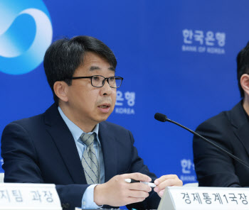 경상수지 또 100억달러대 흑자…관세우려에도 역대급 호조(종합)