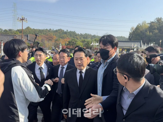 장동혁, 시위대 항의에 5·18 참배 무산에도…"끝까지 노력할 것"(종합)