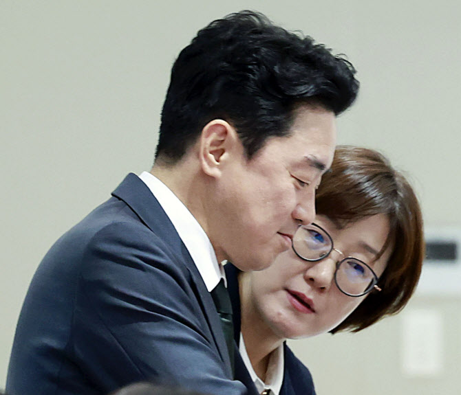 강훈식 "김현지, 강선우 사퇴 당시 통화 확인…제가 주의 줬다"