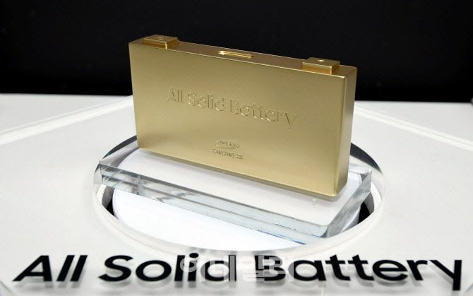 K배터리, '꿈의 배터리' 전고체 돌파구 협력에서 찾는다