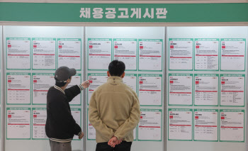 제조업 회피하는 청년들…고령층·외국인으로 대체(종합)