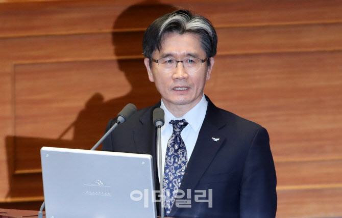 [속보]오동운 공수처장 "직무유기 하지 않아…제식구 감싸기 아냐"