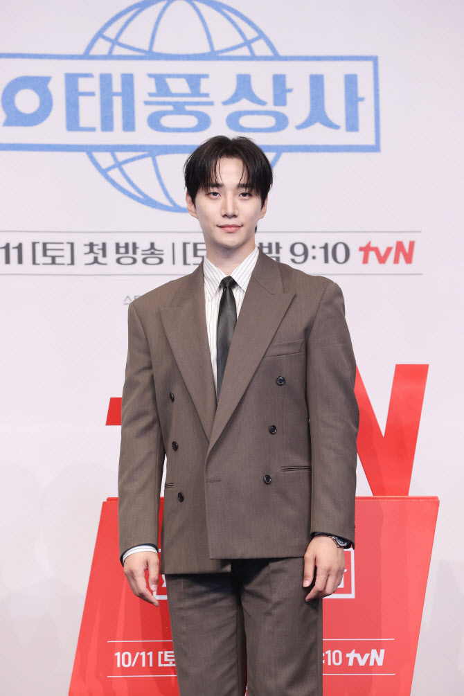 이준호, '베테랑3' 빌런 되나..."제안 받고 긍정 검토"