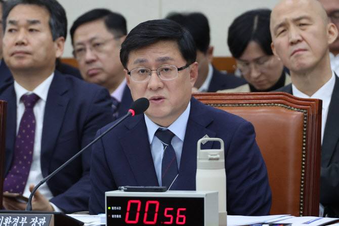 기후장관 “정부 NDC 지원, 61% 목표 맞춰 최대한 높일 것”