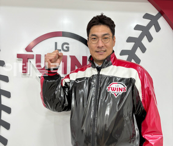 LG에 팔꿈치 인대 바쳤던 '롸켓' 이동현, 친정팀 투수코치로 컴백
