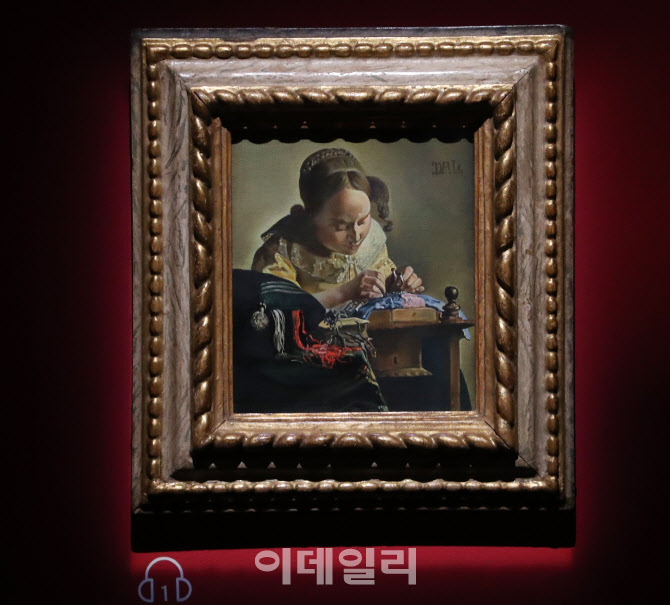 [포토] 레이스를 뜨는 여인