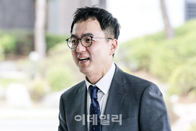 [속보]구자현 신임 대검차장 "검찰조직 안정화 최우선 가치 둘 것"