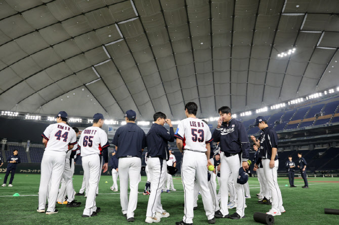 ‘9연패 늪’에서 다시 일본 만난 류지현호, WBC 청사진 그릴까