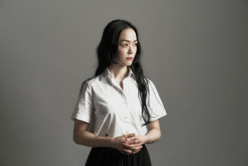 김윤아, 뇌신경마비 후 달라졌다 "언제 죽을 지 몰라…각성"