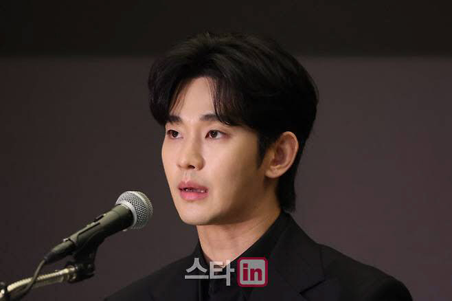 김수현 측 "故 김새론 유족, 범죄 사실상 시인…사생활 자료 유포 형사조치"