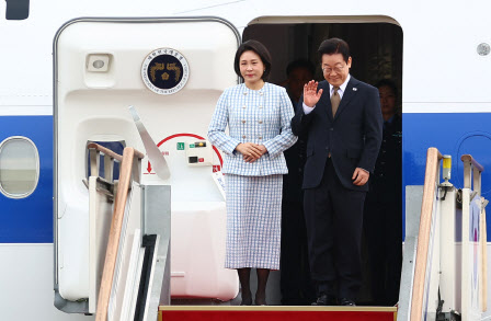 李대통령, 7박10일 순방일정 돌입…APEC 후 16일만