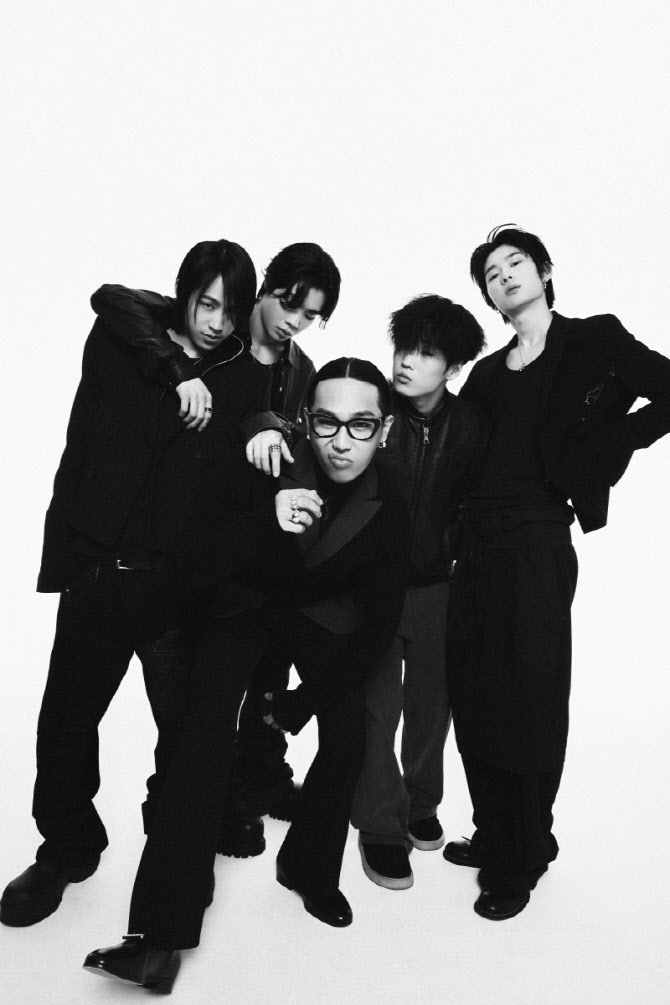 KC, 12월 19일 단독 콘서트 ‘KOLLECTIVE, Seoul’ 개최… 식케이·김하온 등 화려한 라인업