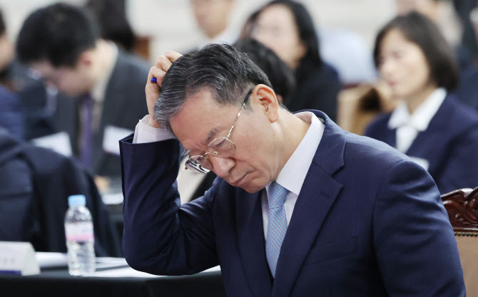 "충성검사 만드려는가"…법조계, 검사장 징계 추진에 전방위 비판