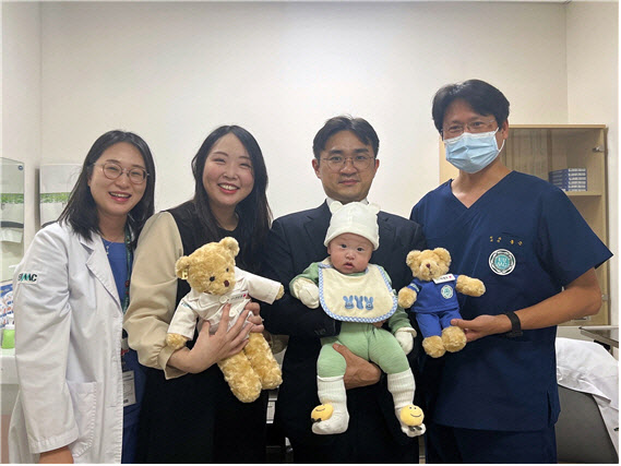 초응급 산모, 출산과 간이식 성공 “세 번의 기적 경험”