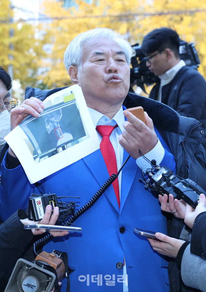 [포토]건강 상태에 대해 발언하는 전광훈 목사
