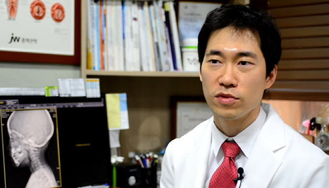 겨울철만 되면 더 심해지는 '코골이'…도대체 왜?